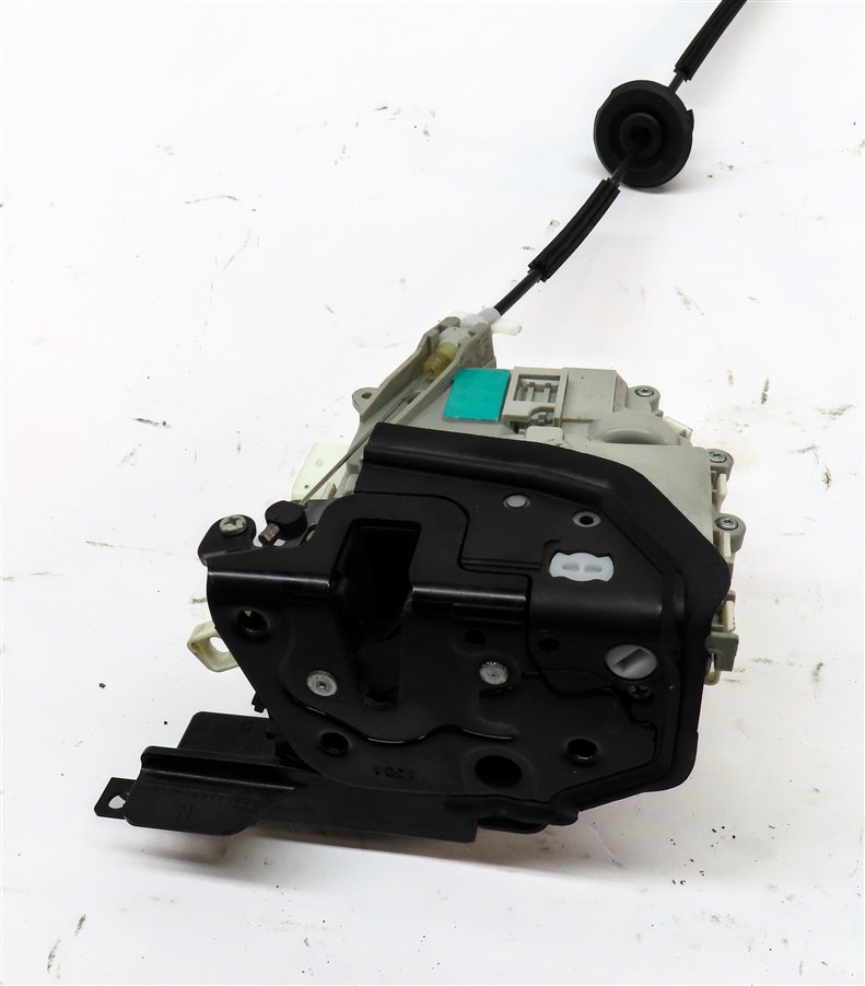 Thumbnail 4: 10-23 AUDI / PORSCHE A4 S4 A5 S5 A6 Q3 Q5 Q7 TT 911 - RIGHT FRONT DOOR LATCH