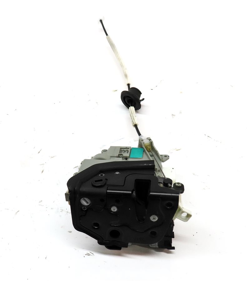 Thumbnail 4: 10-23 VW PORSCHE AUDI A3 A4 A8 S3 S4 Q5 MACAN PANAMERA REAR LEFT DOOR LATCH