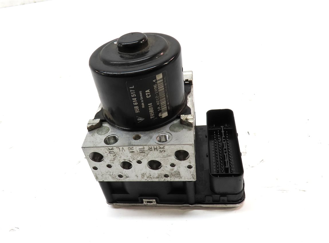 Thumbnail 2: 2017-2018 PORSCHE MACAN (95B) ANTI-LOCK ABS BRAKE PUMP MODULE (FROM 6/27/16)