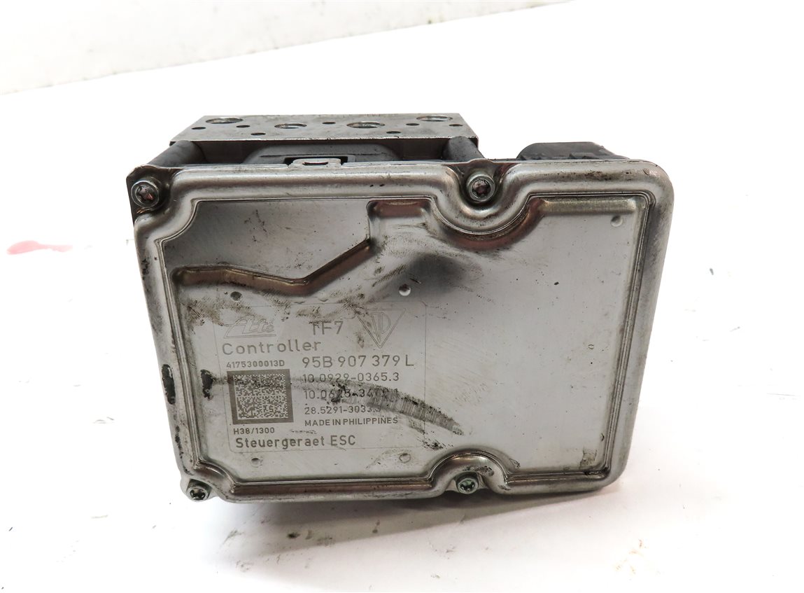 Thumbnail 5: 2017-2018 PORSCHE MACAN (95B) ANTI-LOCK ABS BRAKE PUMP MODULE (FROM 6/27/16)