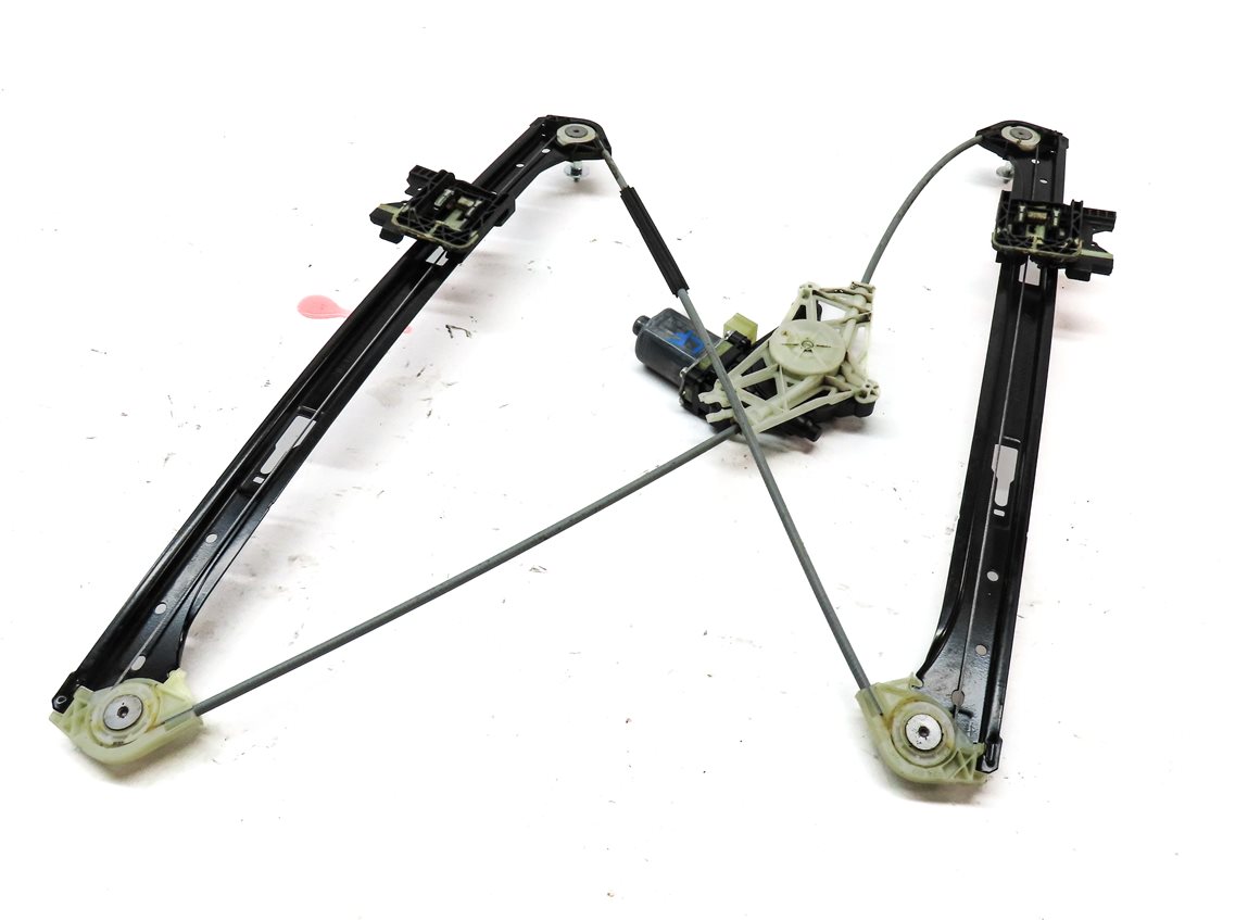 Thumbnail 1: 2015-2019 PORSCHE MACAN (95B) FRONT LEFT DRIVER DOOR WINDOW REGULATOR w/ MOTOR