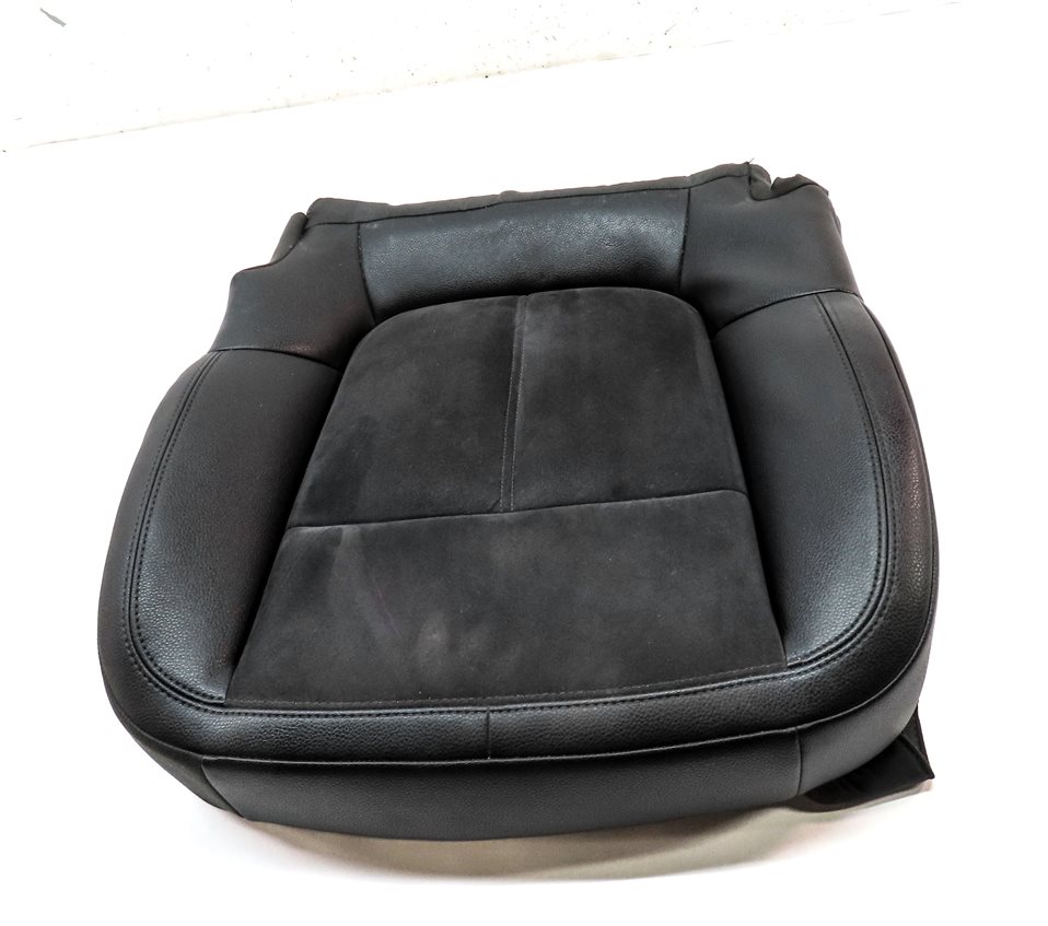 Thumbnail 2: 2018 PORSCHE MACAN (95B) FRONT LEFT DRIVER LOWER HEATED SEAT CUSHION (Black)