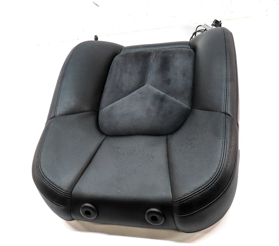 Thumbnail 4: 2018 PORSCHE MACAN (95B) FRONT RIGHT PASSENGER UPPER HEATED SEAT CUSHION (Black)