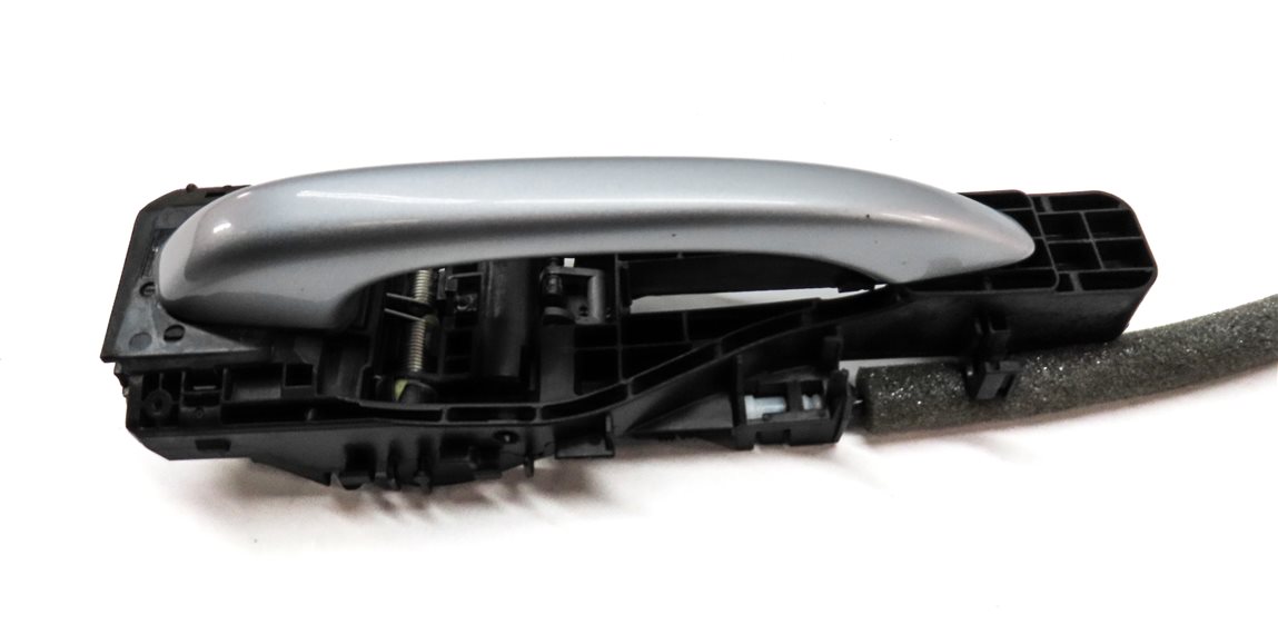 Thumbnail 4: 2015-2019 PORSCHE MACAN (95B) REAR RIGHT EXTERIOR DOOR HANDLE (Silver)