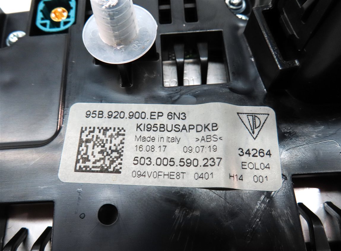 Thumbnail 19: 15-19 PORSCHE MACAN (95B) ENGINE BODY ECM SPEEDOMETER IMMOBILIZER MODULE KEY SET