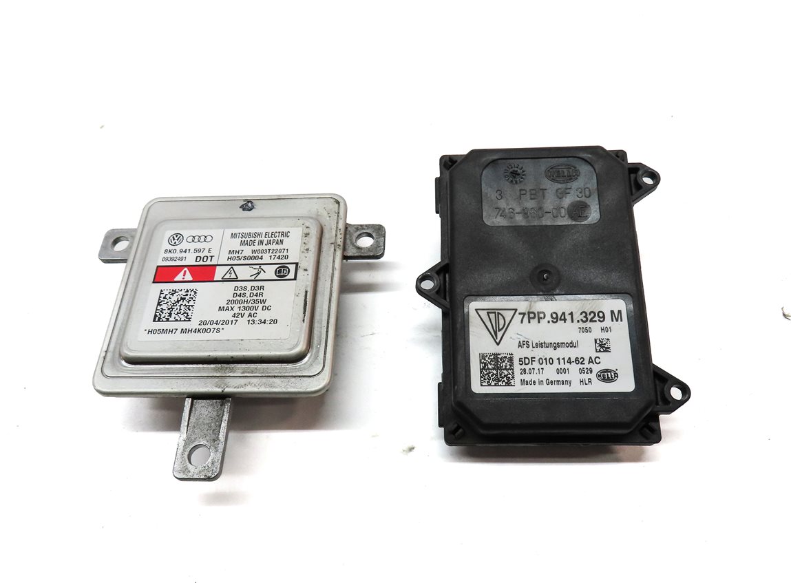 Thumbnail 2: 2018 PORSCHE MACAN (95B) RIGHT ADAPTIVE HEADLIGHT MODULE w/ XENON BALLAST