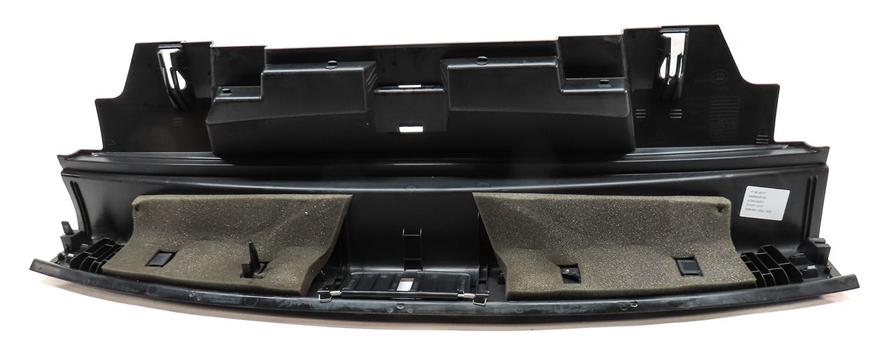 Thumbnail 5: 2018 PORSCHE MACAN (95B) REAR HATCH TRUNK SILL SCUFF PLATE COVER TRIM (BLACK)