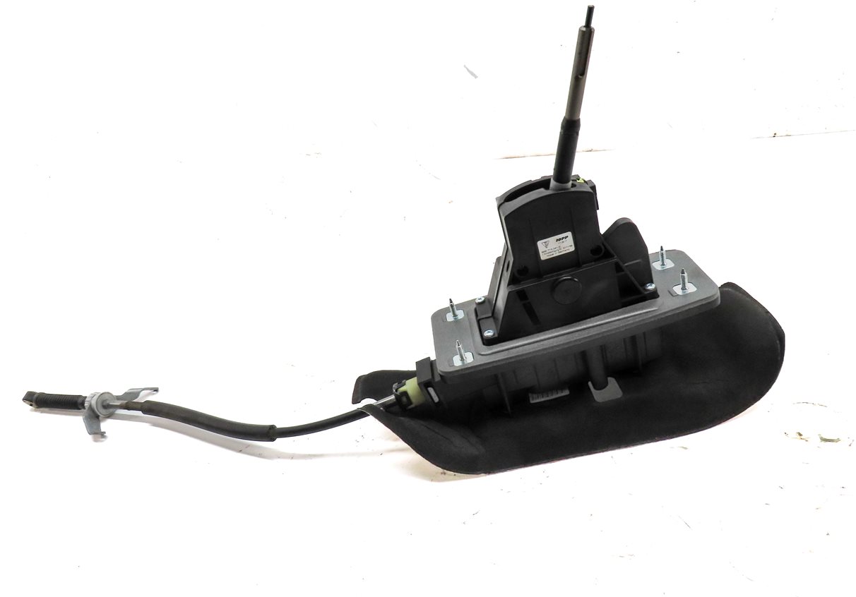 Thumbnail 2: 2015-2023 PORSCHE MACAN (95B) AUTO AUTOMATIC SHIFTER SHIFT ASSEMBLY w/ CABLE