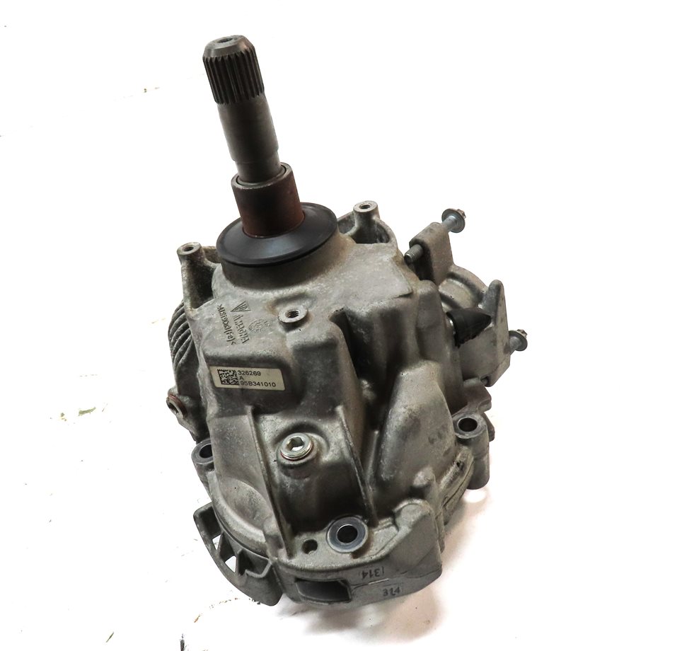 Thumbnail 3: 2015-2018 PORSCHE MACAN (95B) 2.0L TURBO ENGINE TRANSFER CASE w/o SHIFT MOTOR