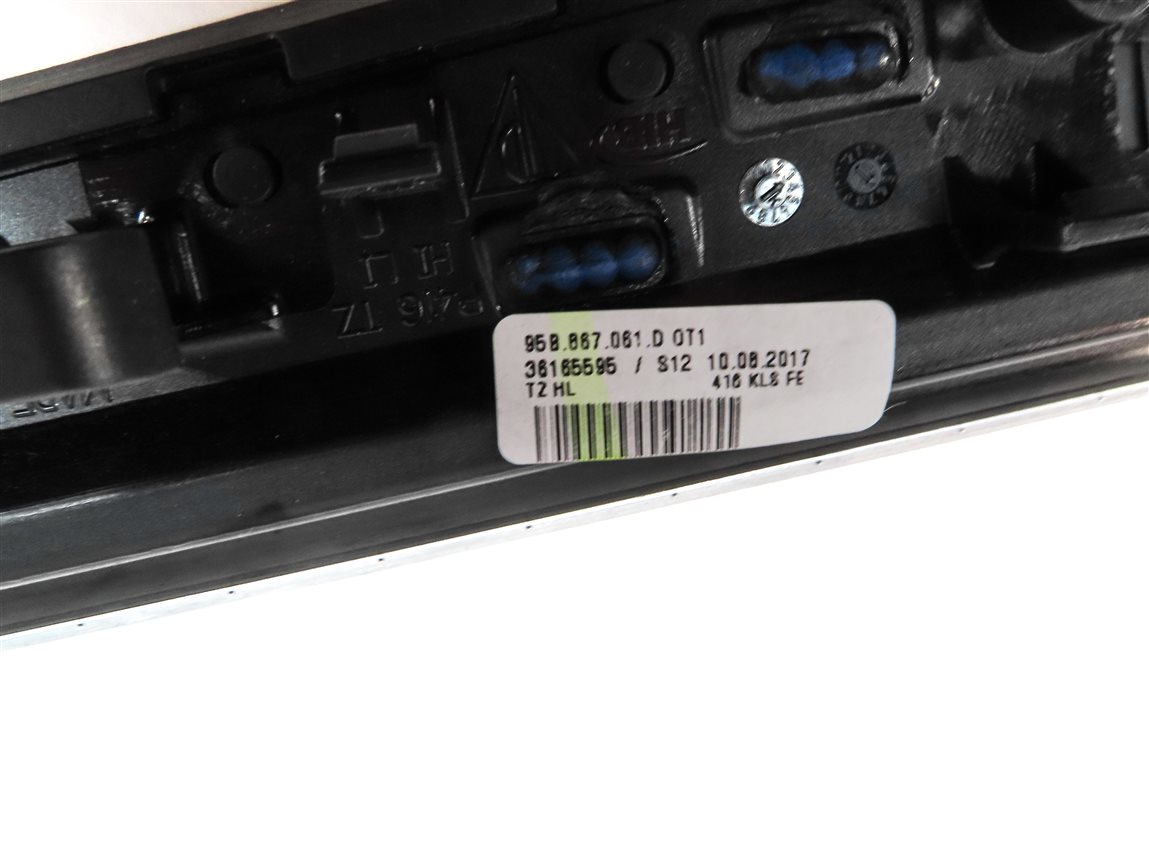Thumbnail 18: 2018 PORSCHE MACAN (95B) FRONT REAR DOOR DASH CONSOLE TRIM SET (Piano Black)