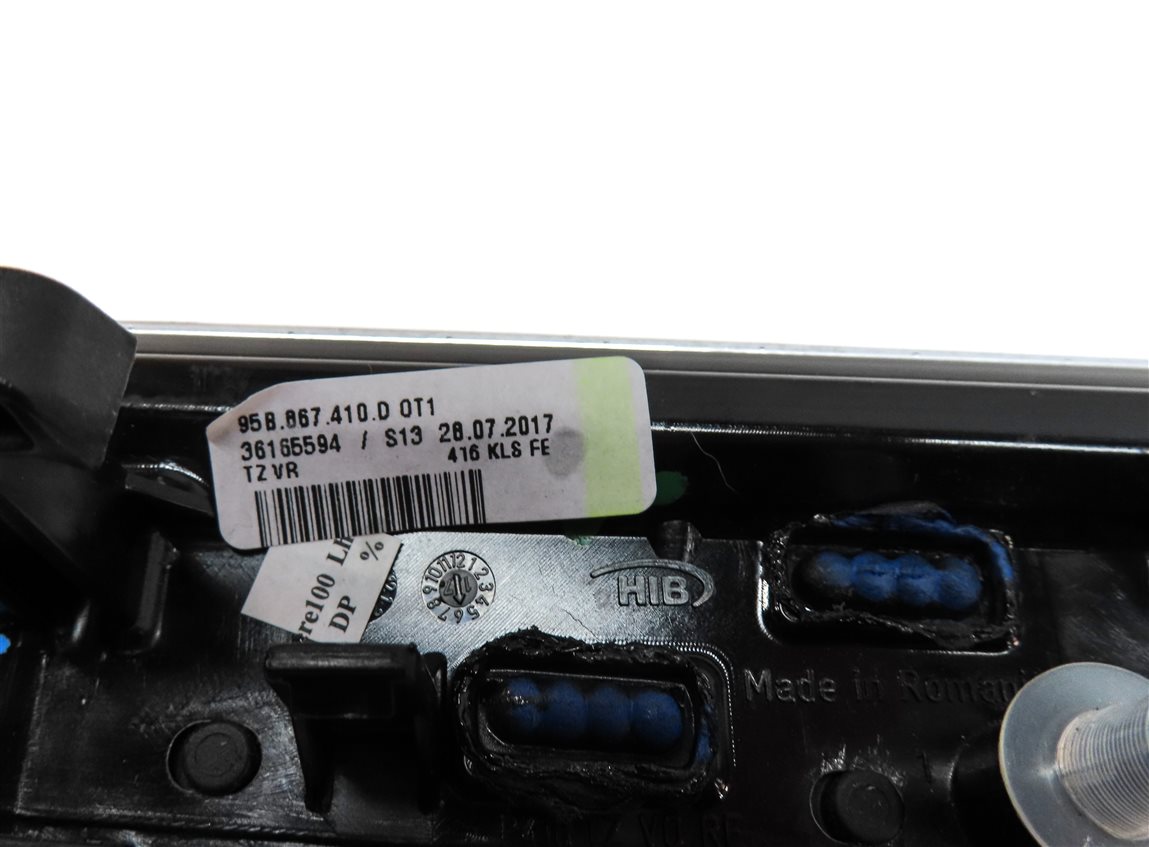 Thumbnail 20: 2018 PORSCHE MACAN (95B) FRONT REAR DOOR DASH CONSOLE TRIM SET (Piano Black)