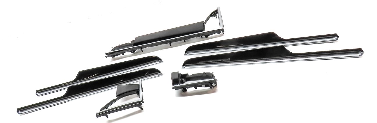 Thumbnail 3: 2018 PORSCHE MACAN (95B) FRONT REAR DOOR DASH CONSOLE TRIM SET (Piano Black)