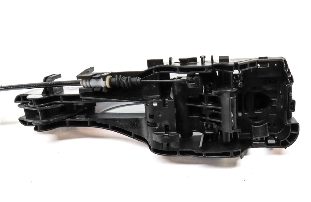 Thumbnail 5: 2015-2019 PORSCHE MACAN (95B) REAR LEFT EXTERIOR DOOR HANDLE (Silver)