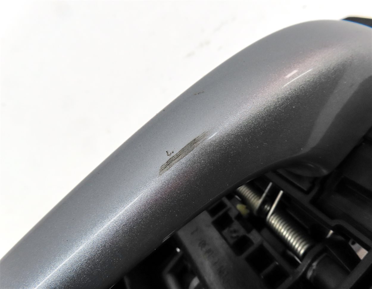 Thumbnail 7: 2015-2019 PORSCHE MACAN (95B) REAR LEFT EXTERIOR DOOR HANDLE (Silver)