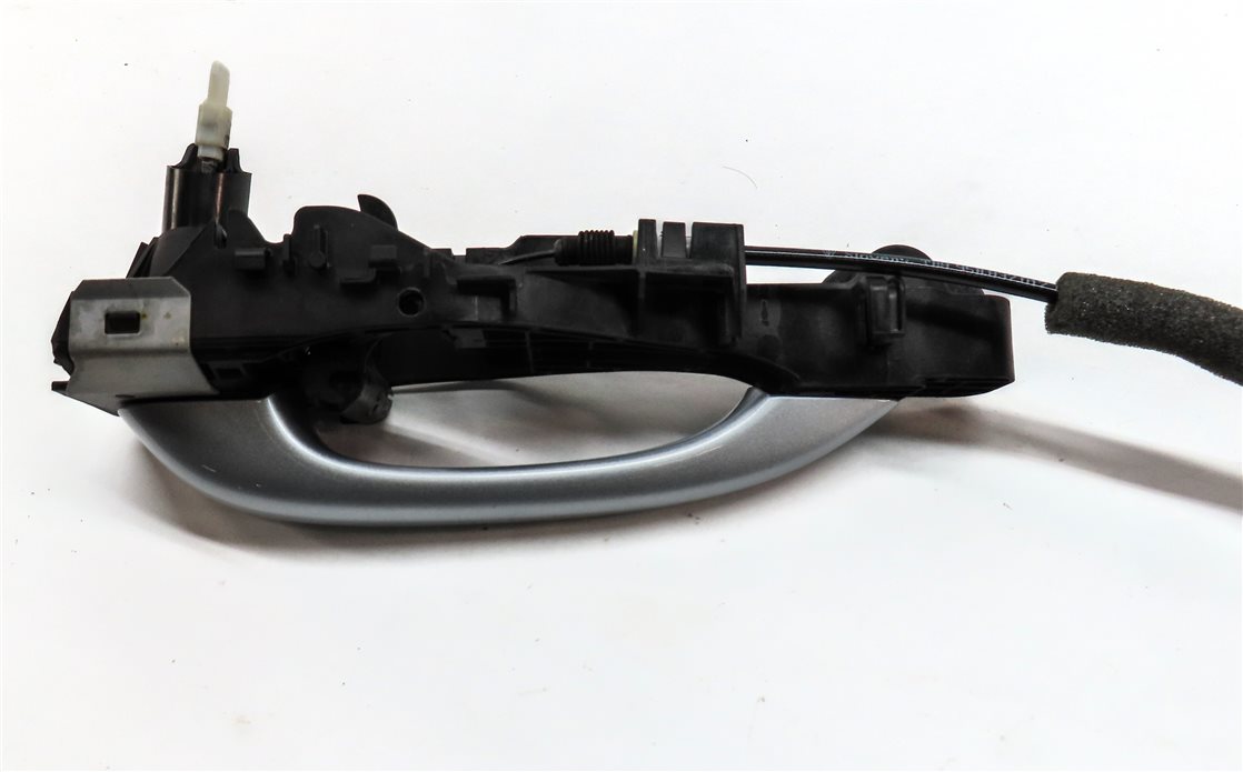 Thumbnail 4: 2015-2019 PORSCHE MACAN (95B) FRONT LEFT DRIVER EXTERIOR DOOR HANDLE (Silver)