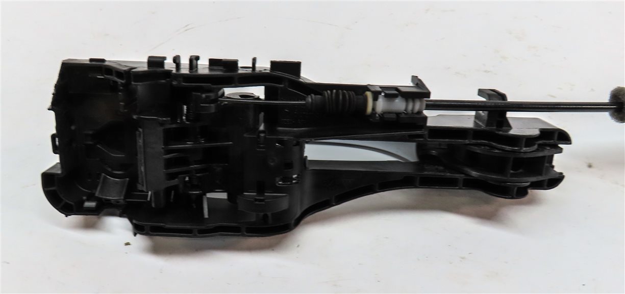 Thumbnail 5: 15-19 PORSCHE MACAN (95B) FRONT RIGHT PASSENGER EXTERIOR DOOR HANDLE (Silver)