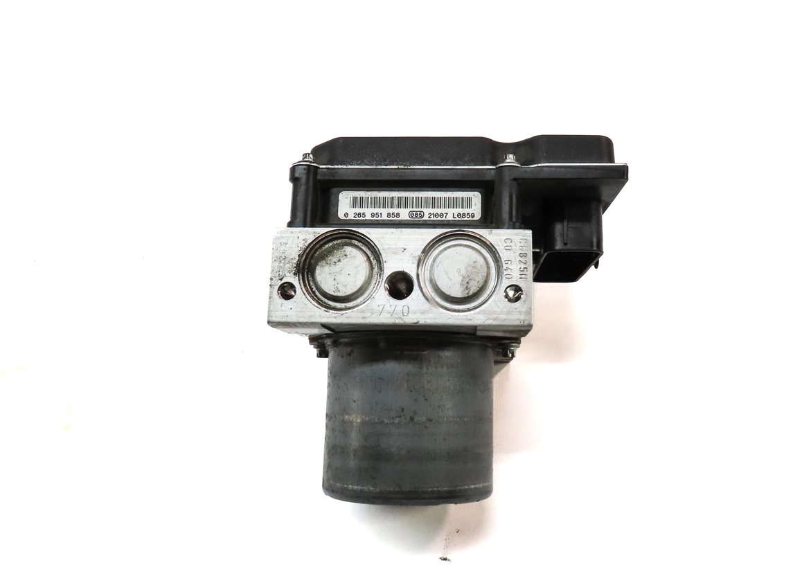 Thumbnail 4: 2013 MERCEDES E300 E350 E550 (W212) - 2014 CLS550 (W218) BRAKE PUMP w/ MODULE