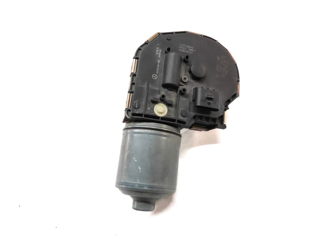 Thumbnail 2: 2010-2017 MERCEDES BENZ E CLS CLASS (C218 W212) FRONT WINDSHIELD WIPER MOTOR