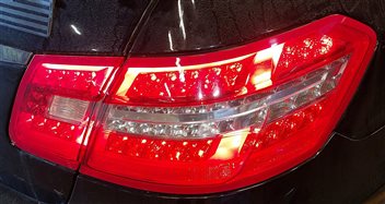 Thumbnail 2: 2010-2013 MERCEDES E300 E350 E400 E550 (W212) RIGHT INNER TAILLIGHT LIGHT LAMP