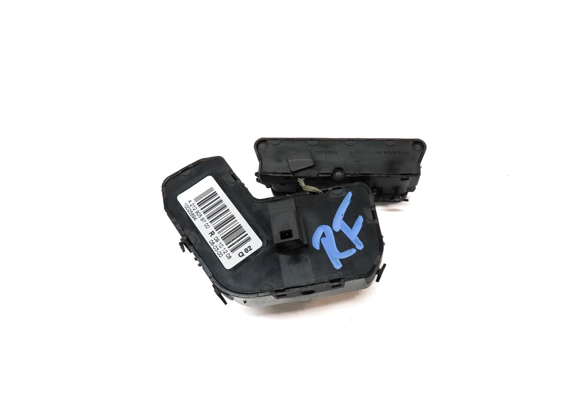 Thumbnail 5: 2013 MERCEDES E350 W212 FRONT RIGHT PASSENGER MEMORY SEAT POSITION ADJUST SWITCH