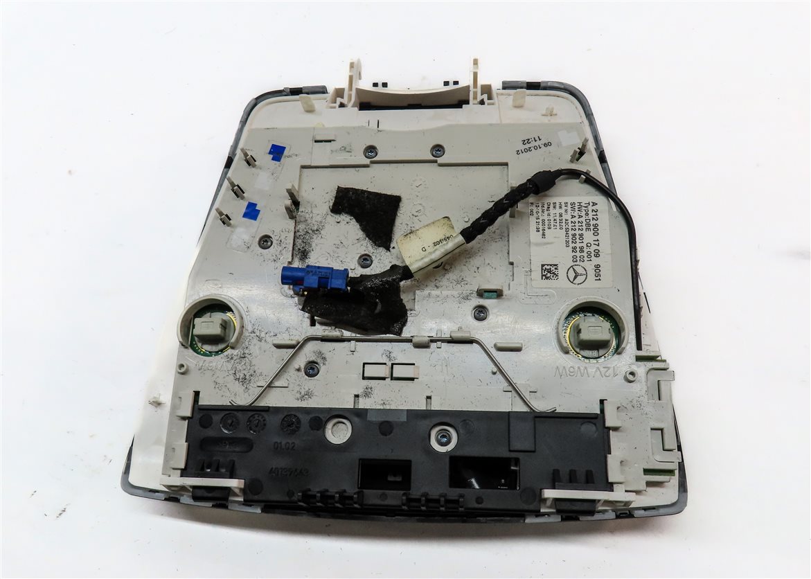 Thumbnail 6: 2013 MERCEDES E350 (W212) FRONT OVERHEAD DOME LIGHT LAMP w/ SWITCHES (BLACK)
