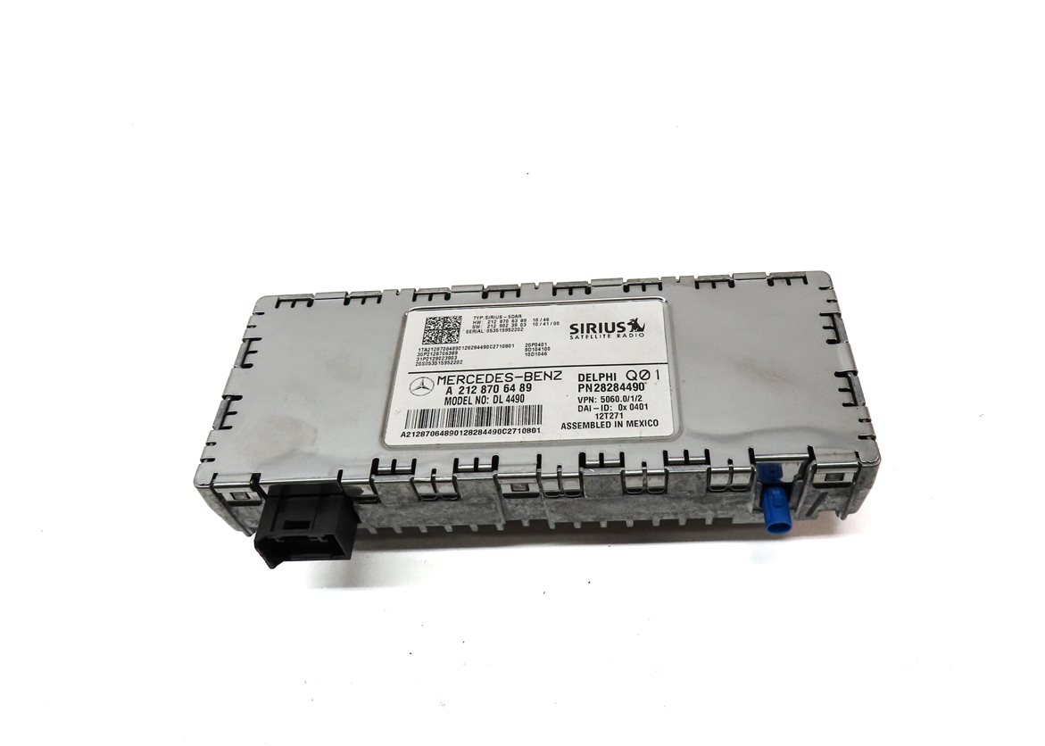 Thumbnail 2: 10-16 MERCEDES C250 C300 C350 E350 E550 GLK350 ML350 SIRIUS SATELLITE RECEIVER