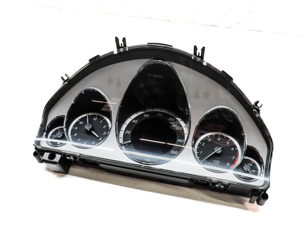 Thumbnail 1: 12-13 MERCEDES E CLASS W212 W207 SPEEDOMETER INSTRUMENT GAUGE CLUSTER (154k)