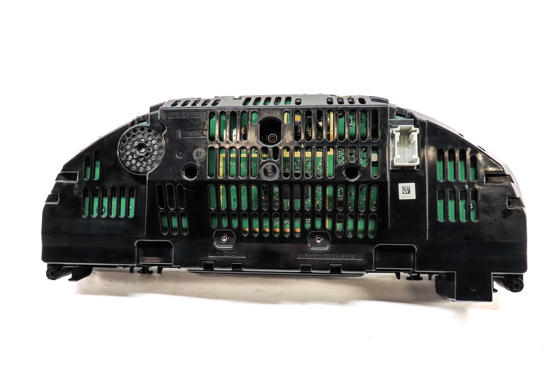 Thumbnail 6: 12-13 MERCEDES E CLASS W212 W207 SPEEDOMETER INSTRUMENT GAUGE CLUSTER (154k)