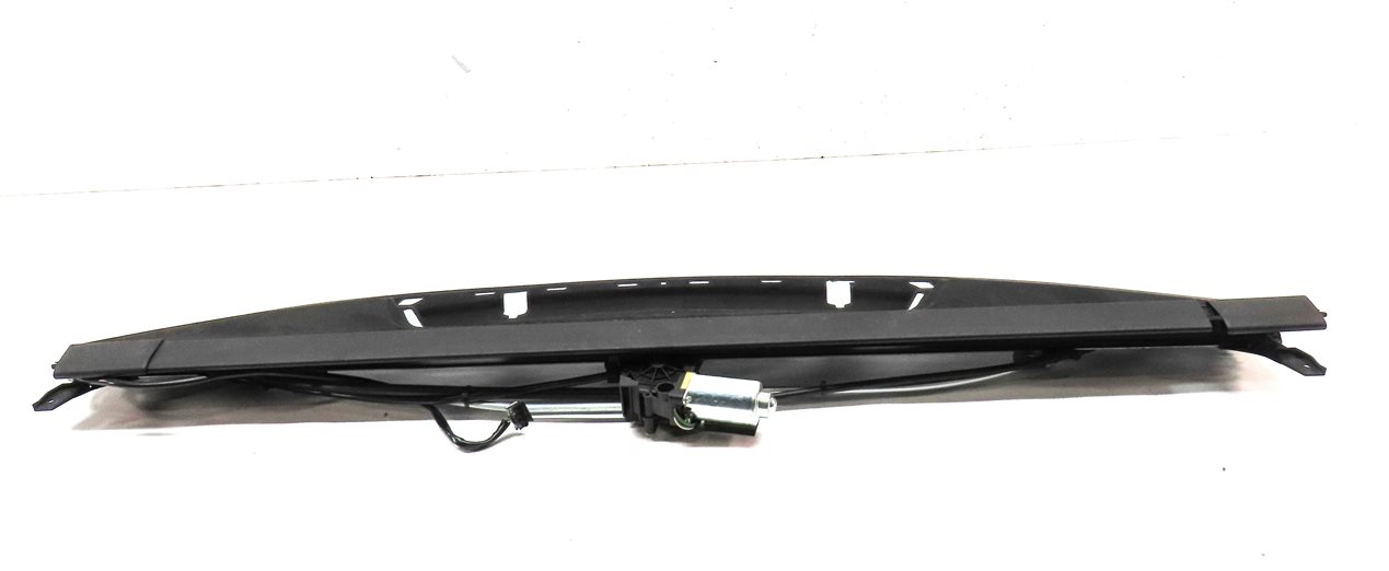 Thumbnail 4: 10-16 MERCEDES E CLASS REAR BACK WINDOW GLASS SUNSHADE SUN SCREEN (BLACK)