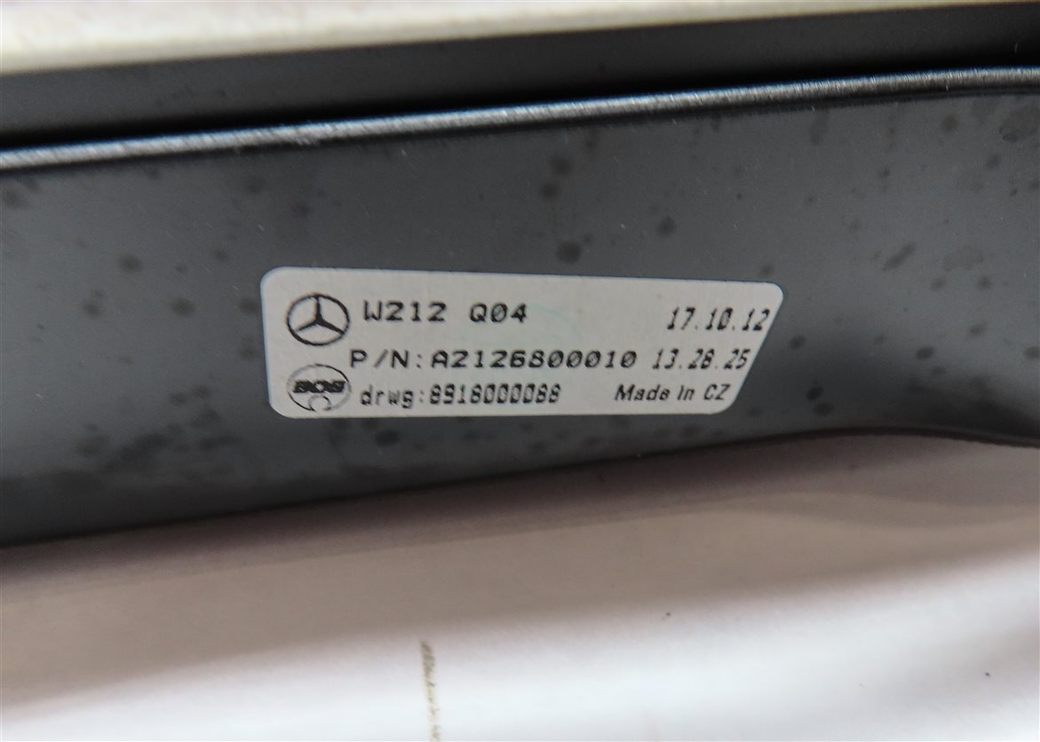 Thumbnail 7: 13 MERCEDES E350 (W212) REAR TRUNK CARGO STORAGE COMPARTMENT TRAY SHELF (BLACK)