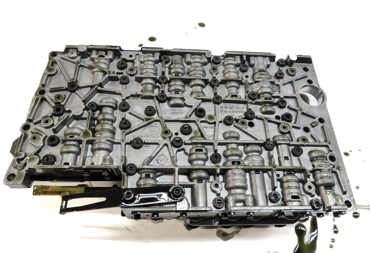 Thumbnail 6: 2013 MERCEDES E350 (W212) 3.5L AUTOMATIC AUTO TRANSMISSION VALVE BODY BLOCK