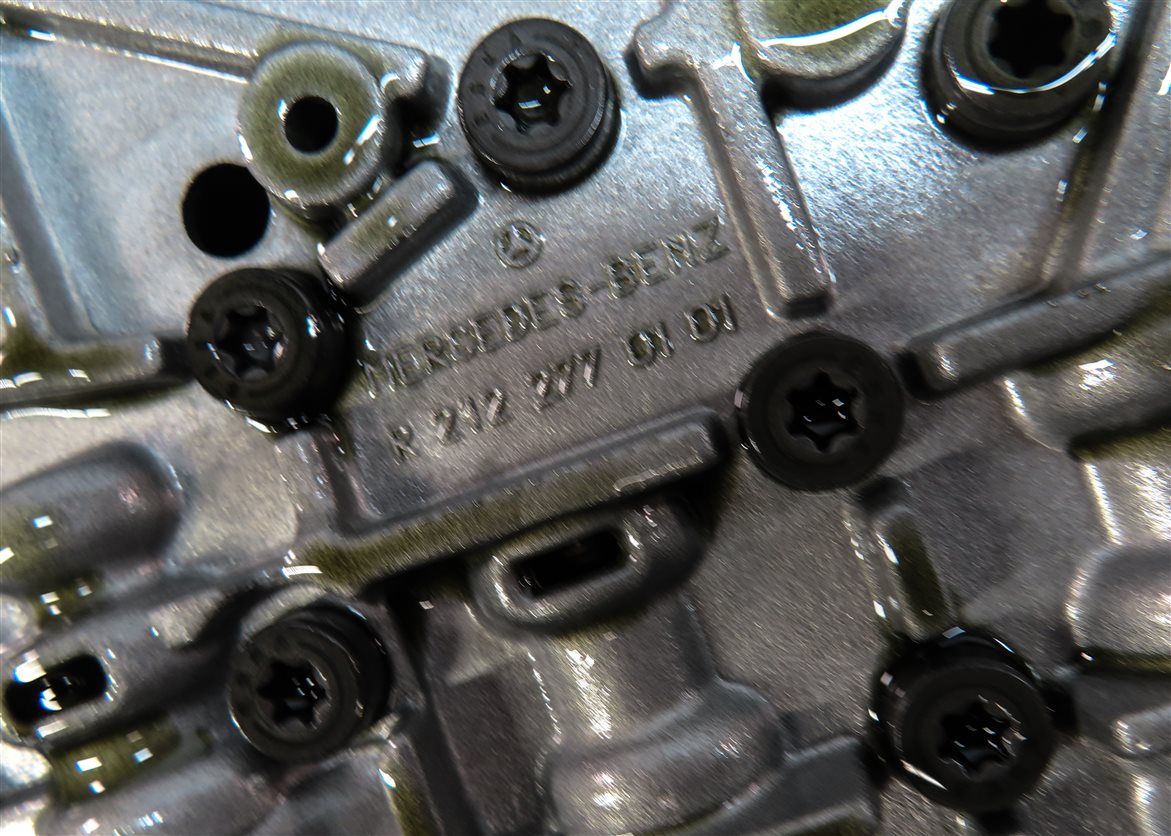 Thumbnail 8: 2013 MERCEDES E350 (W212) 3.5L AUTOMATIC AUTO TRANSMISSION VALVE BODY BLOCK