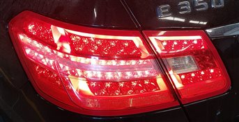 Thumbnail 2: 10-13 MERCEDES E-CLASS (W212) SEDAN LEFT DRIVER REAR TAILLIGHT BRAKE LIGHT LAMP