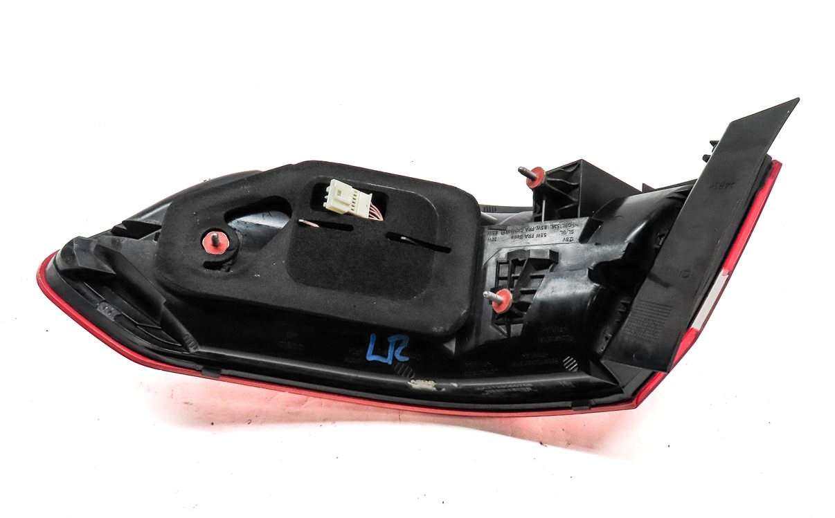 Thumbnail 5: 10-13 MERCEDES E-CLASS (W212) SEDAN LEFT DRIVER REAR TAILLIGHT BRAKE LIGHT LAMP