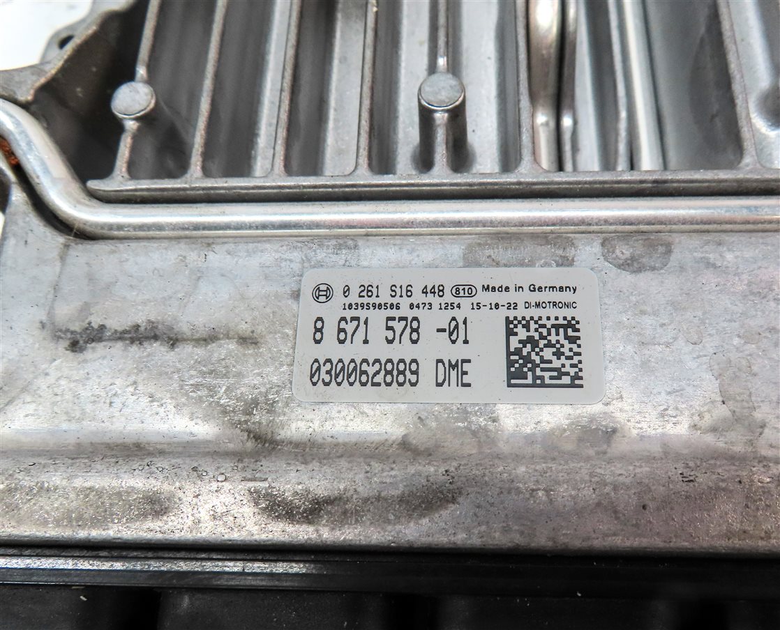 Thumbnail 6: 2016-2019 BMW M550i 750i ALPINA B7 (G11) BODY ENGINE CONTROL MODULE & KEY SET