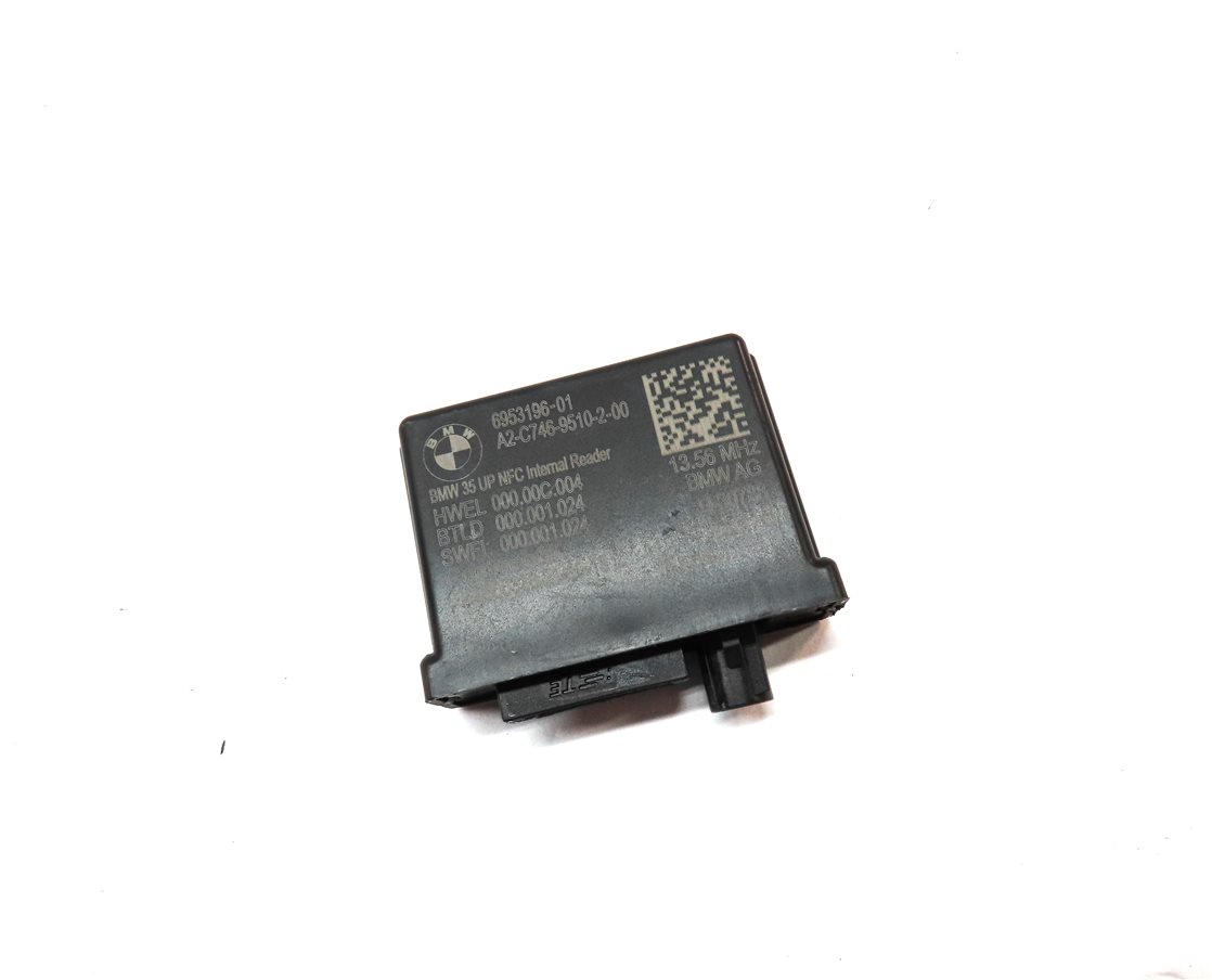 Thumbnail 3: 2016 BMW 750i (G11) NEAR FIELD AERIAL COMMUNICATION CONTROL MODULE