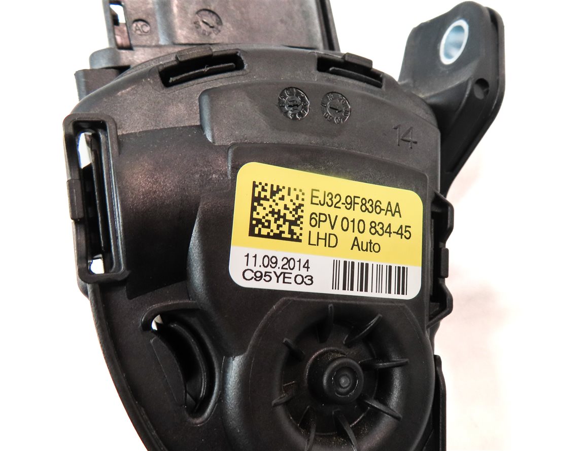 Thumbnail 6: 2016 RANGE ROVER EVOQUE (L538) THROTTLE GAS ACCELERATOR PEDAL