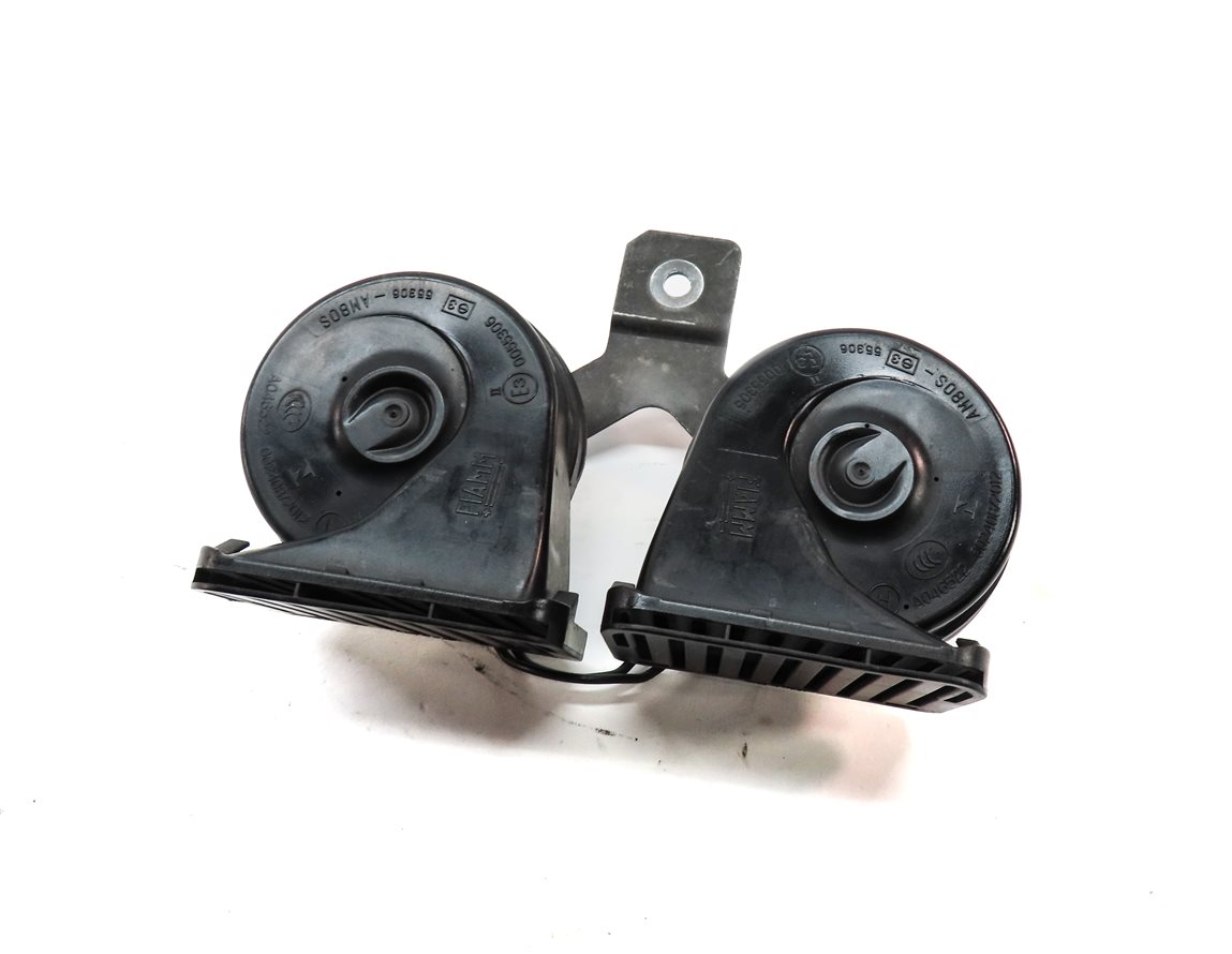 Thumbnail 1: 13-17 RANGE ROVER EVOQUE DISCOVERY SPORT (L538 L550) HIGH & LOW TONE HORN SET