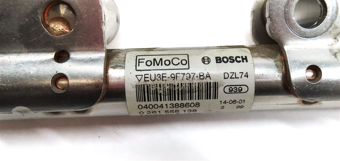 Thumbnail 7: 2016 RANGE ROVER EVOQUE (L538) 2.0L TURBO ENGINE FUEL RAIL w/ PRESSURE SENSOR