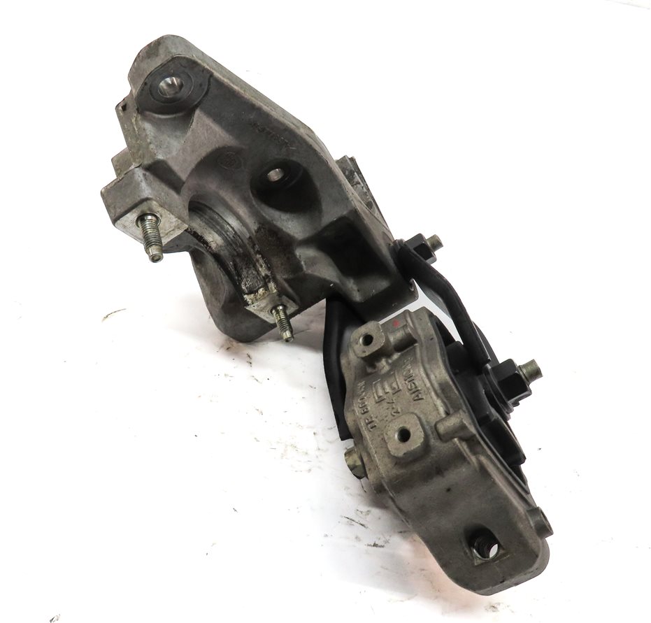 Thumbnail 1: 2016 RANGE ROVER EVOQUE (L538) 2.0L TURBO LOWER RIGHT ENGINE MOTOR MOUNT BRACKET