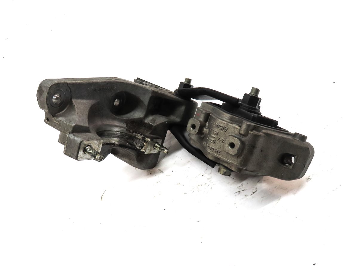 Thumbnail 3: 2016 RANGE ROVER EVOQUE (L538) 2.0L TURBO LOWER RIGHT ENGINE MOTOR MOUNT BRACKET