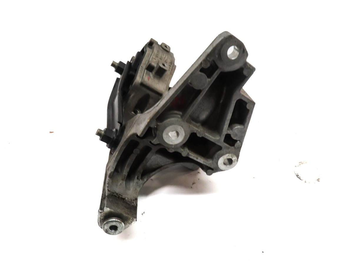 Thumbnail 5: 2016 RANGE ROVER EVOQUE (L538) 2.0L TURBO LOWER RIGHT ENGINE MOTOR MOUNT BRACKET