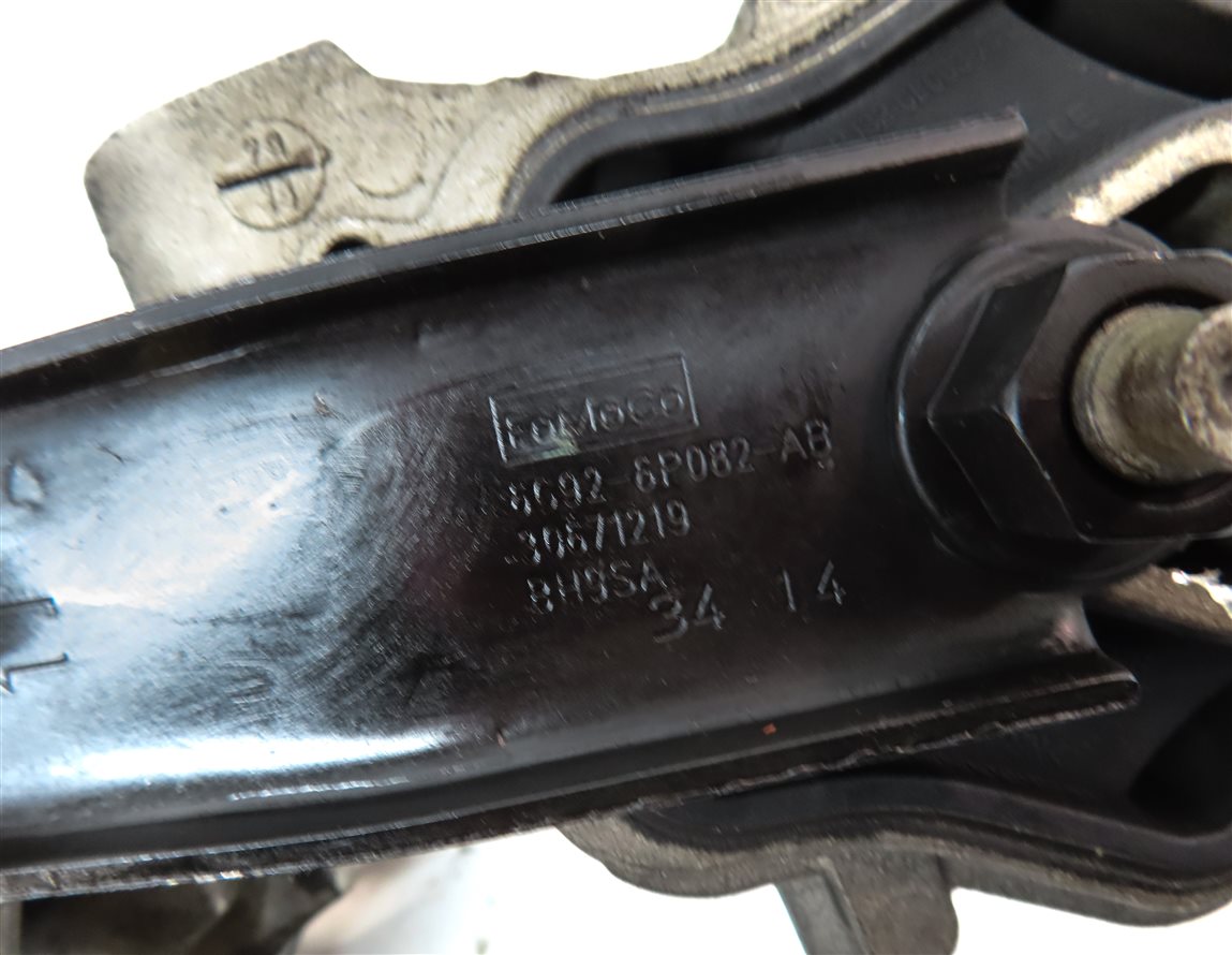 Thumbnail 9: 2016 RANGE ROVER EVOQUE (L538) 2.0L TURBO LOWER RIGHT ENGINE MOTOR MOUNT BRACKET