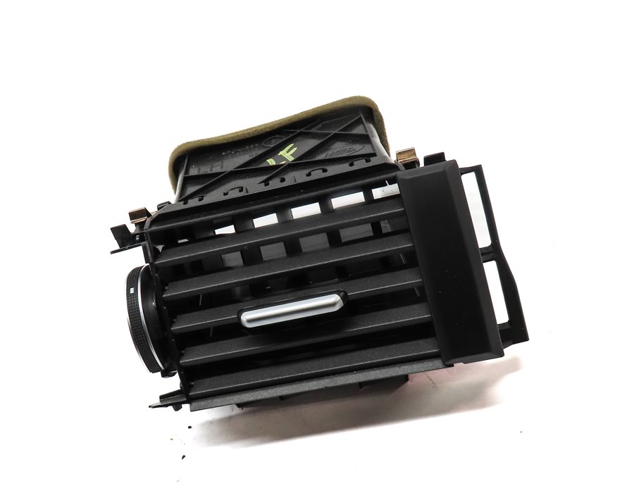Thumbnail 3: 2016 RANGE ROVER EVOQUE (L538) FRONT LEFT DRIVER DASH HEAT AIR AC VENT (BLACK)