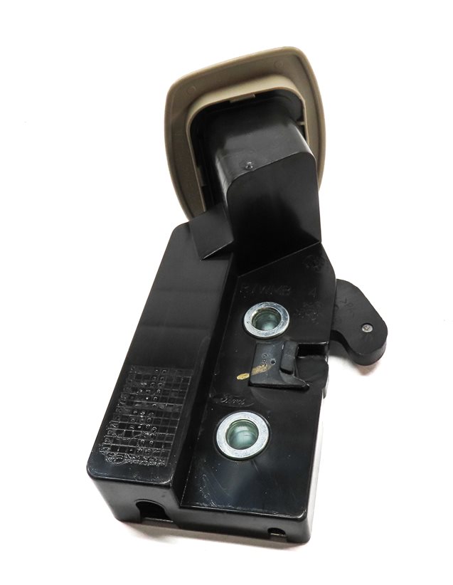 Thumbnail 5: 16 RANGE ROVER EVOQUE (L538) REAR RIGHT FOLDING SEAT BACK RELEASE LATCH (ALMOND)