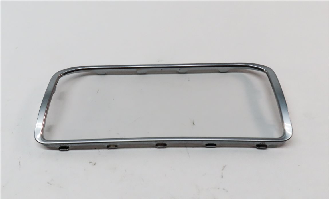 Thumbnail 2: 2016 RANGE ROVER EVOQUE (L538) FRONT DASH MEDIA INFORMATION SCREEN TRIM BEZEL