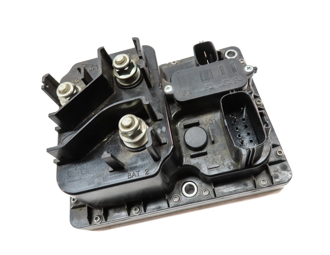 Thumbnail 3: 16 ROVER EVOQUE (L538) 2.0L TURBO ENGINE DYNAMIC START STOP POWER SUPPLY MODULE