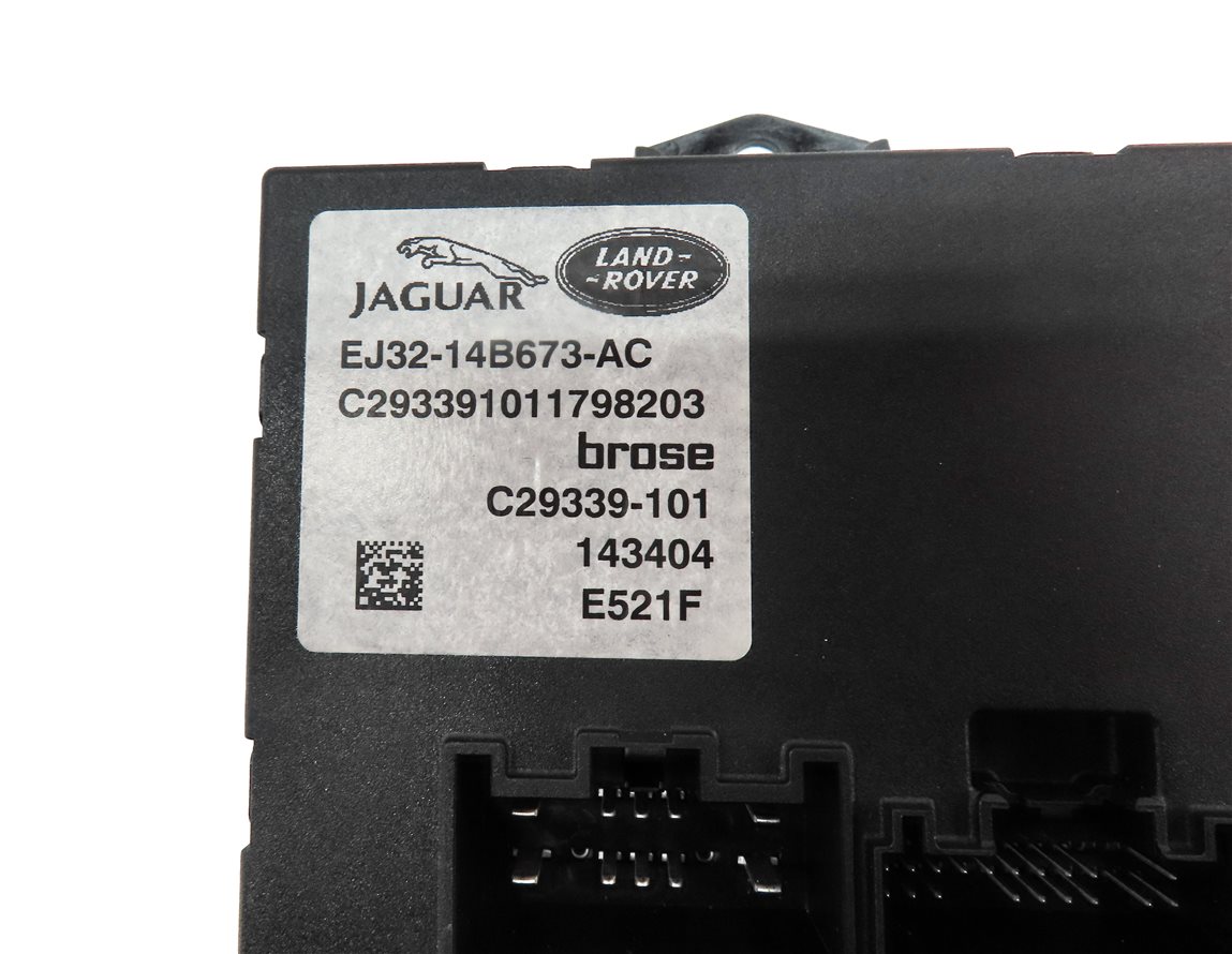 Thumbnail 4: 2016 RANGE ROVER EVOQUE (L538) REAR CARGO TAILGATE LIFTGATE CONTROL MODULE