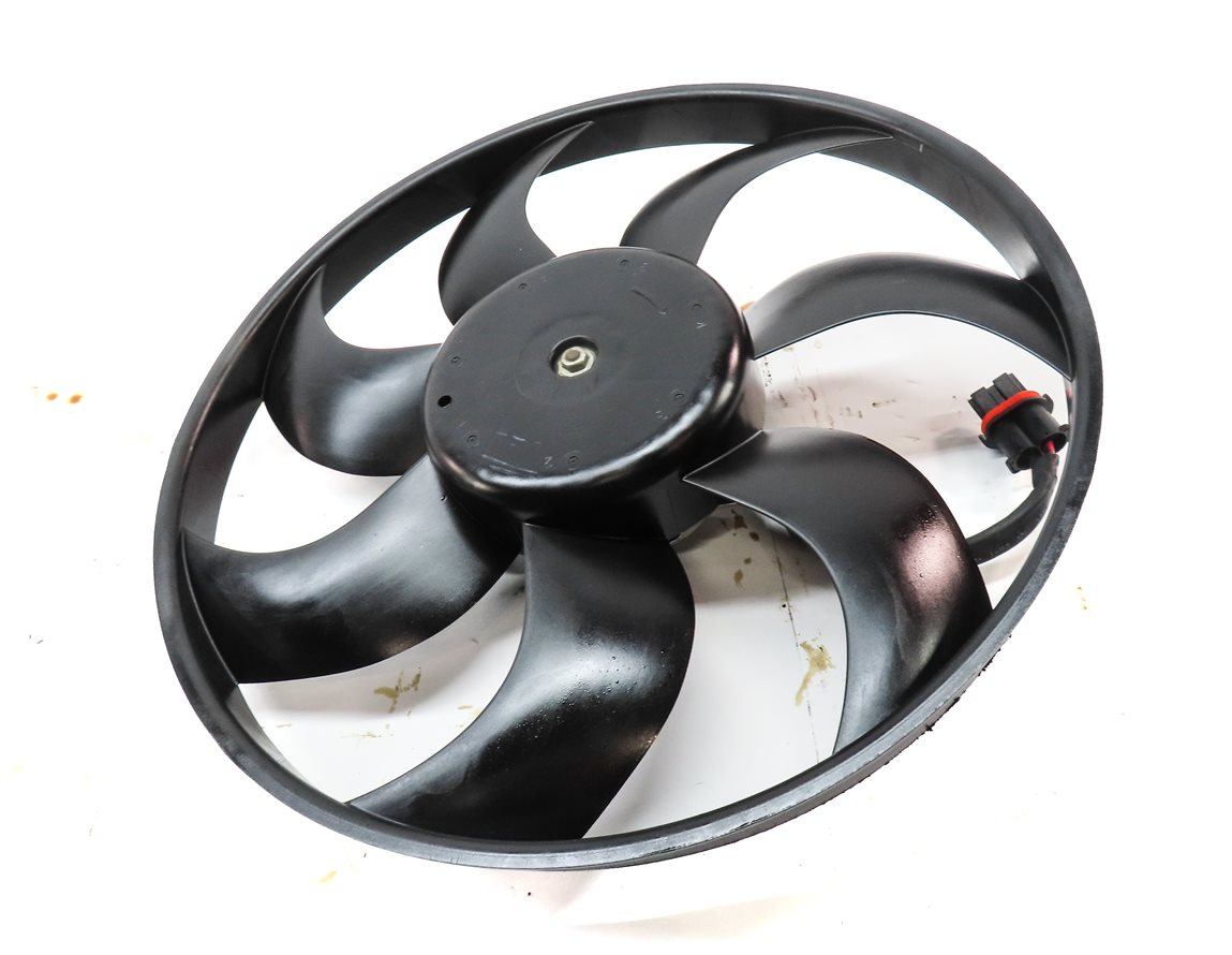 12-17 LR2 DISCOVERY SPORT EVOQUE (L538 L550) LARGE RADIATOR COOLING FAN & MOTOR
