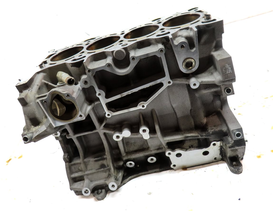 Thumbnail 3: 12-17 LAND ROVER LR2 DISCOVERY SPT EVOQUE (L538 L550) 2.0L TURBO CYLINDER BLOCK